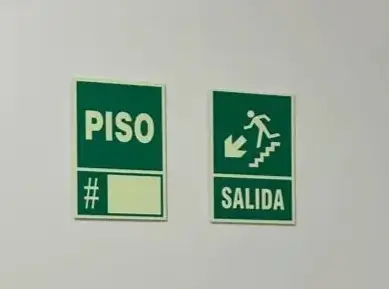 Señalización fotoluminiscente para minería y túneles