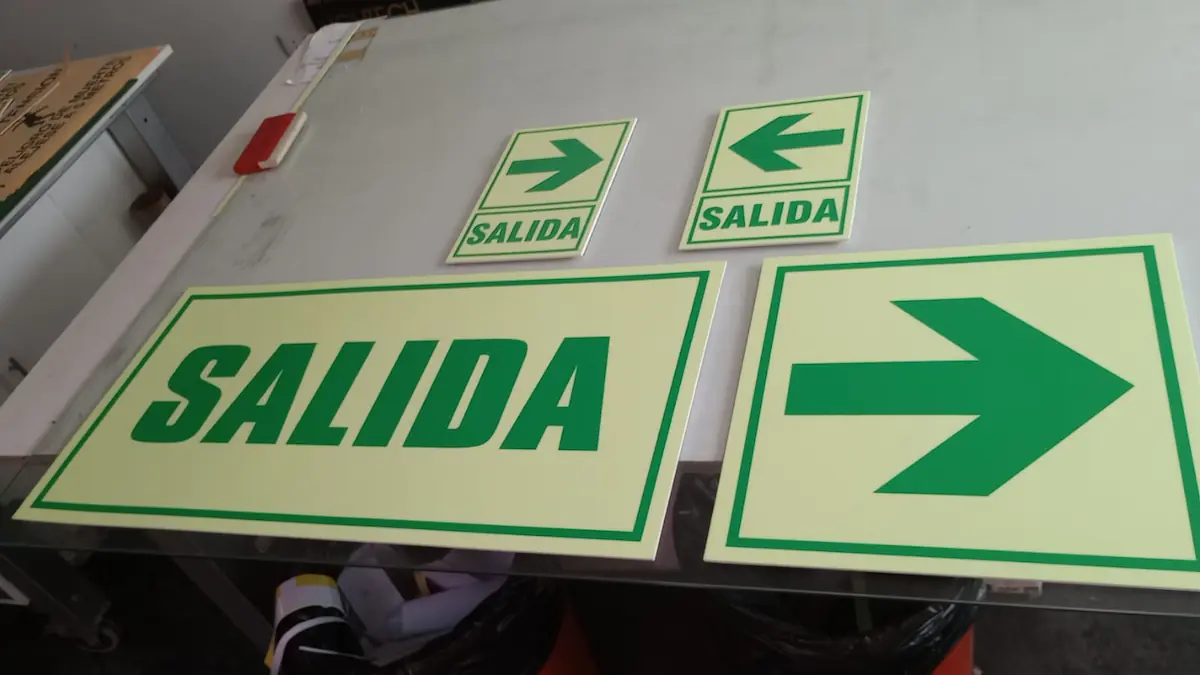 Señales fotoluminiscentes 5